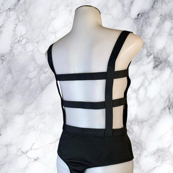 Superdown Camille Strappy Back Bodysuit in Black - Picture 4 of 9